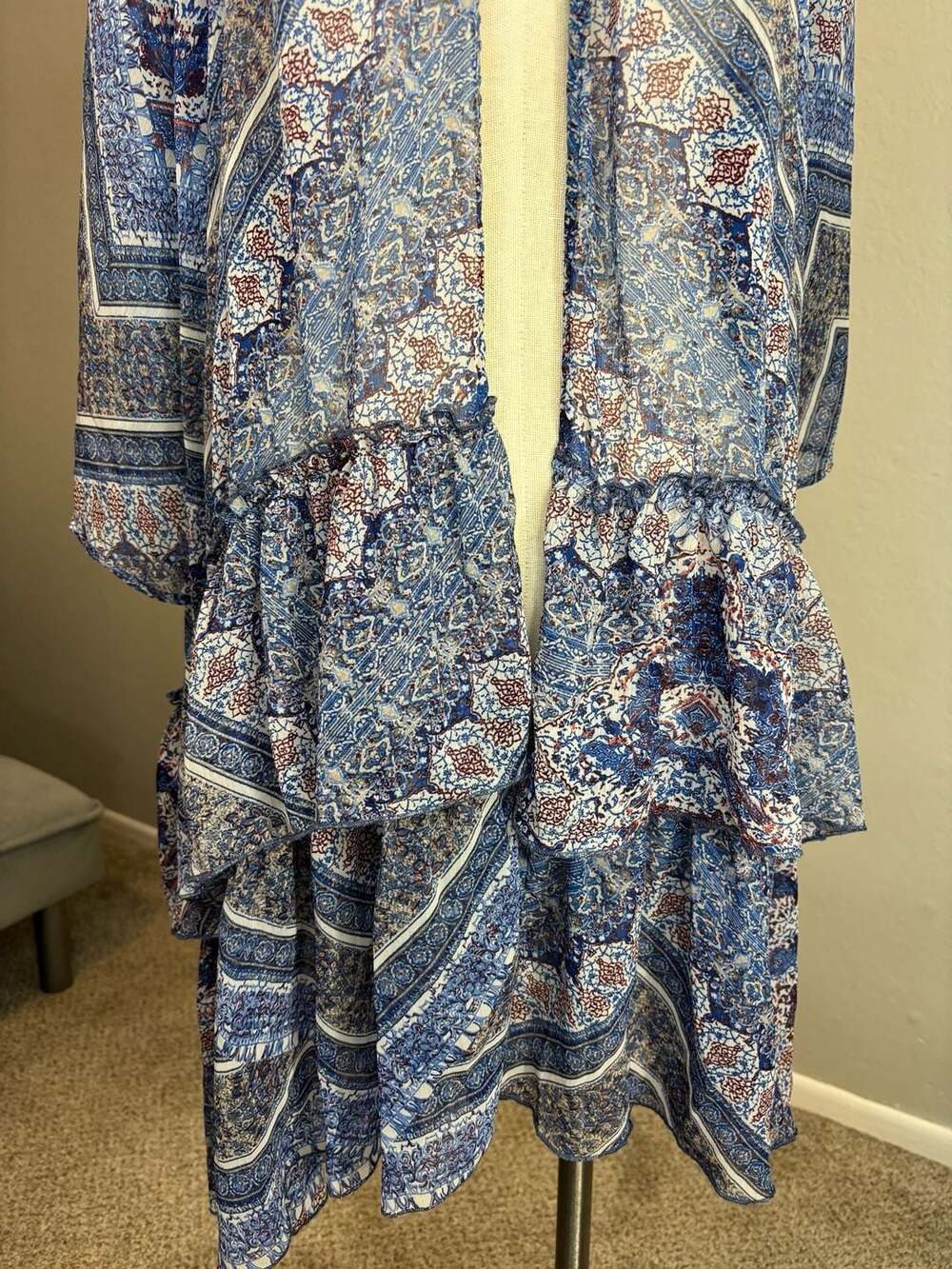 Abercrombie & Fitch Blue Paisley Print Sheer Tiered Kimono - Picture 4 of 8